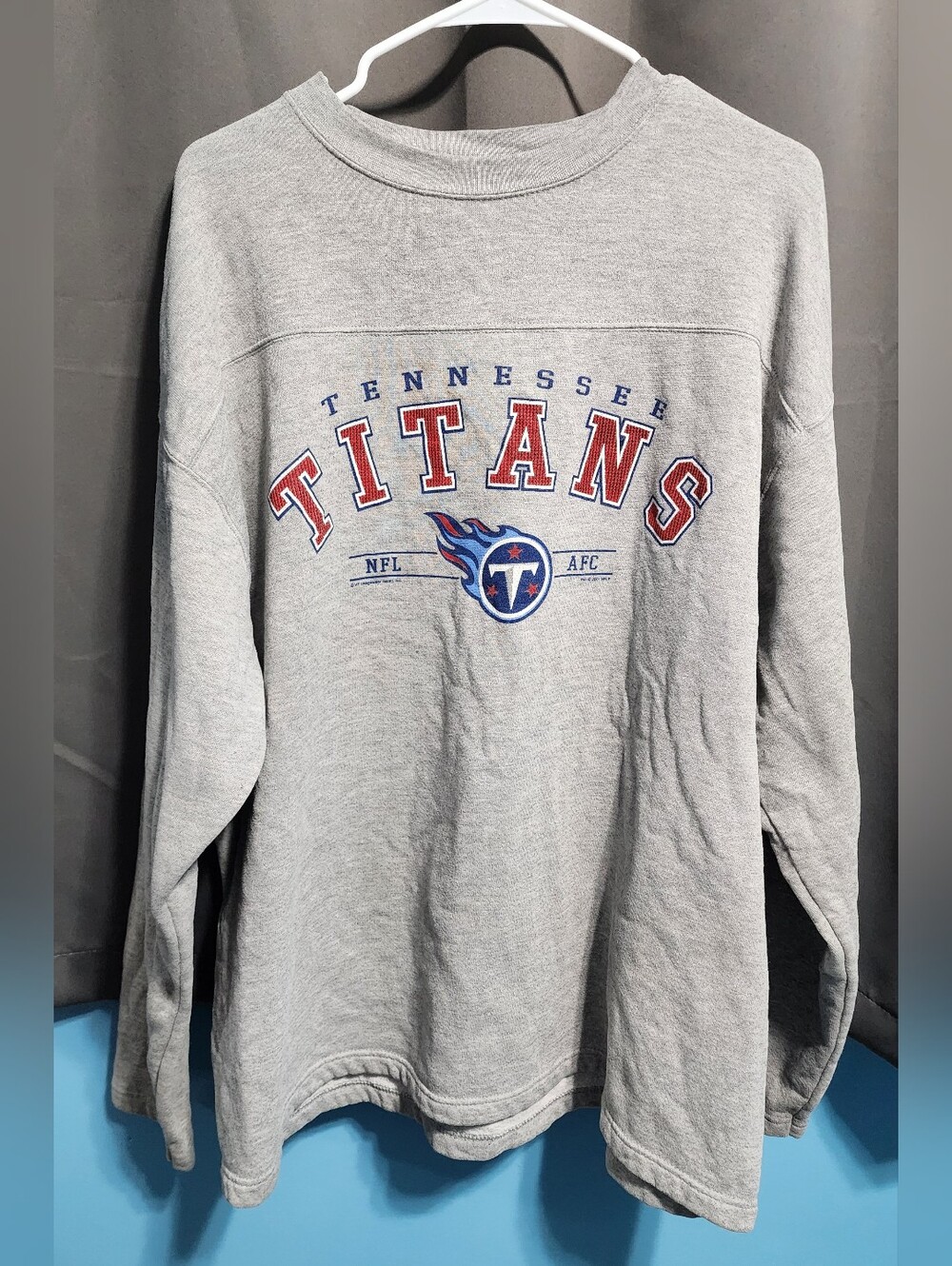 Vintage Tennessee Titans Graphic Crewneck Sweatshirt Gray XL 25x30 Flawed
